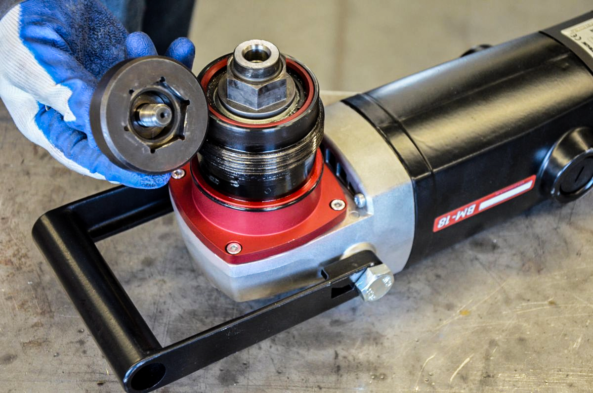 New, more durable milling heads that are easily replaced