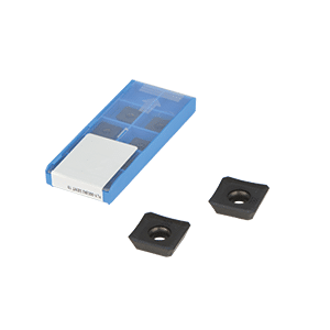Cutting insert for J-groove R8 end preparation
